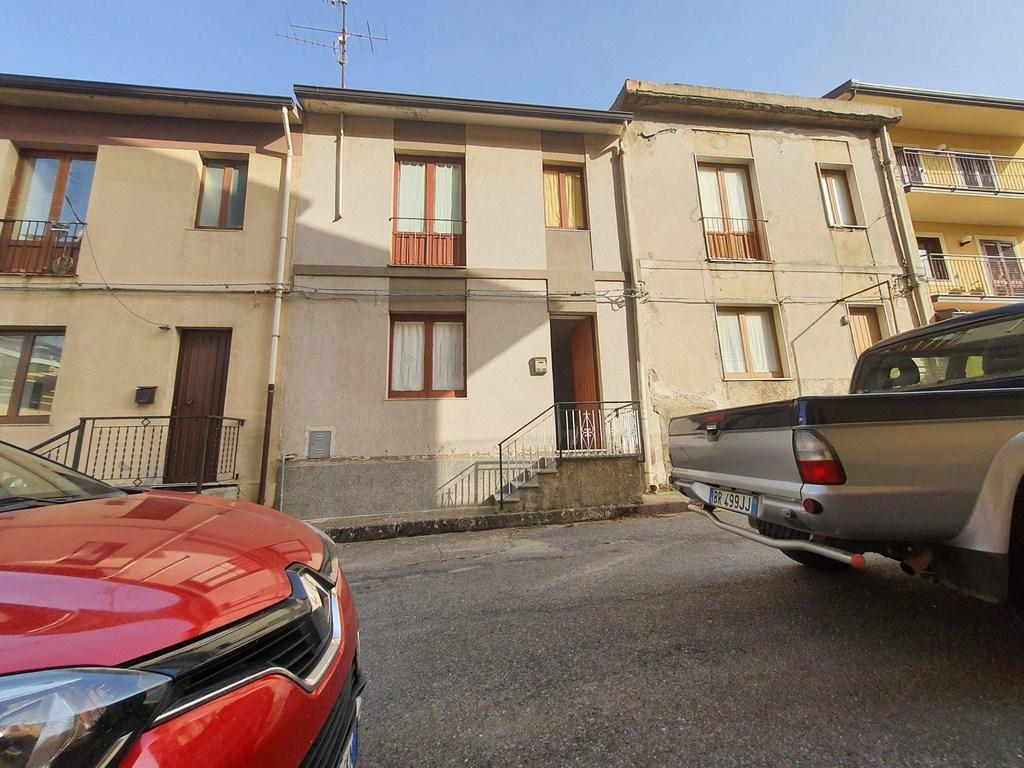 Villa a schiera in vendita a Montalbano Elicona