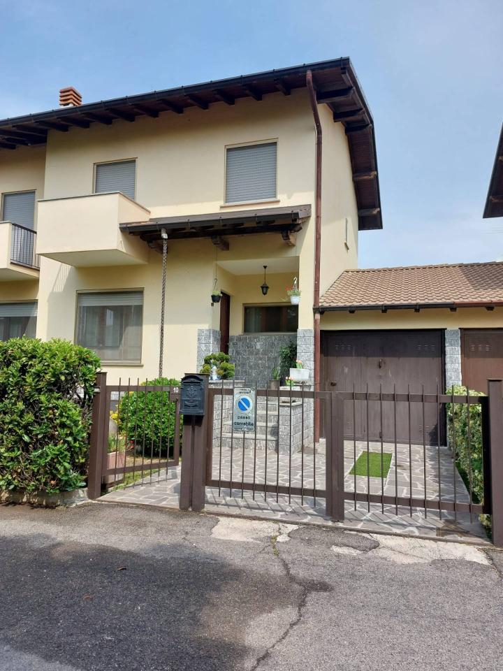 Villa a schiera in vendita a Inveruno