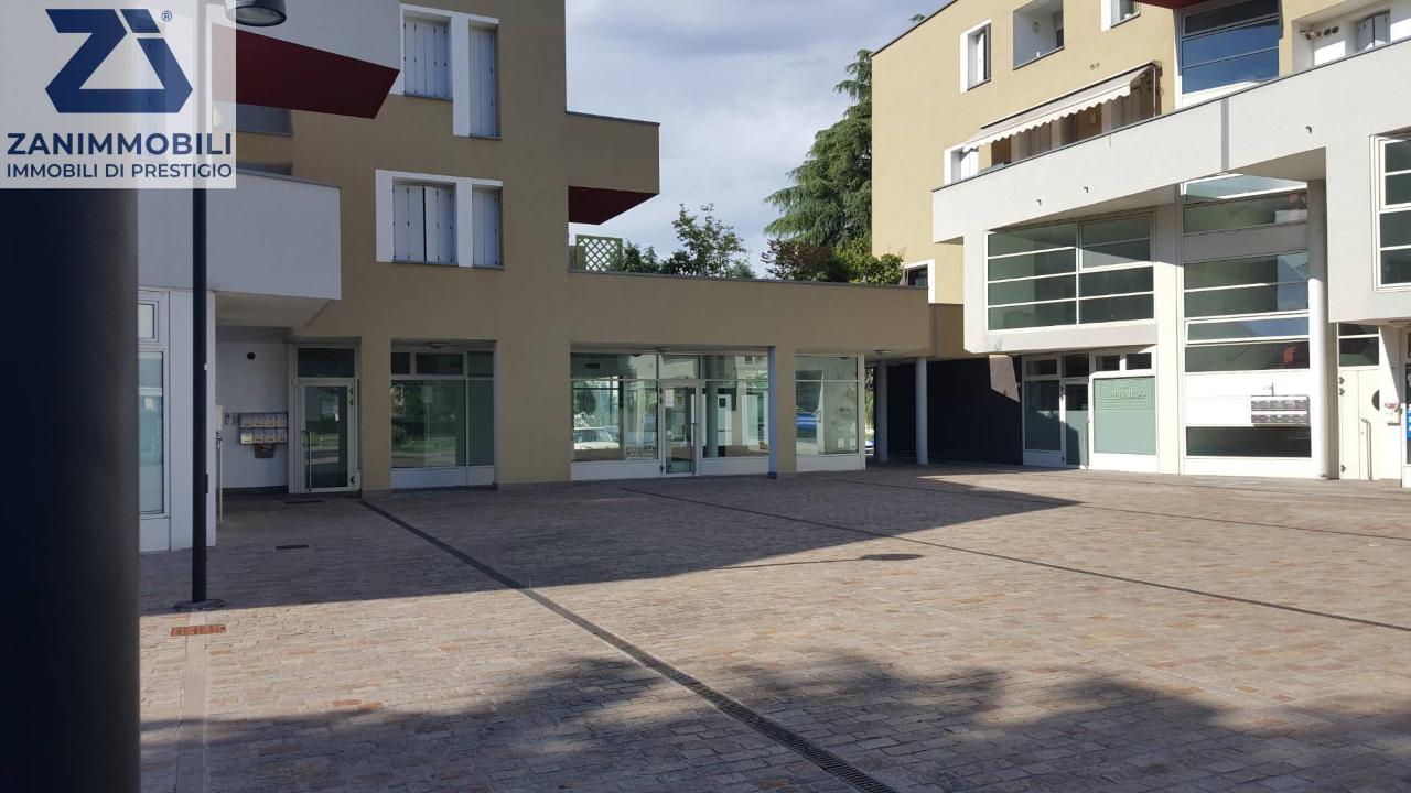 Negozio in , Castelfranco Veneto, {3} - Foto 2
