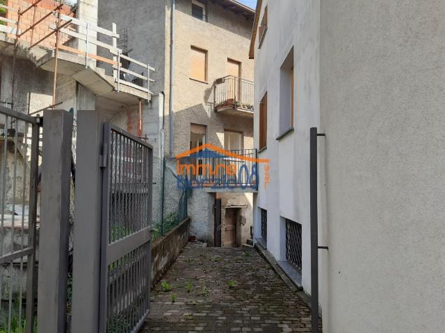 2-room flat, Ballabio - Photo 1