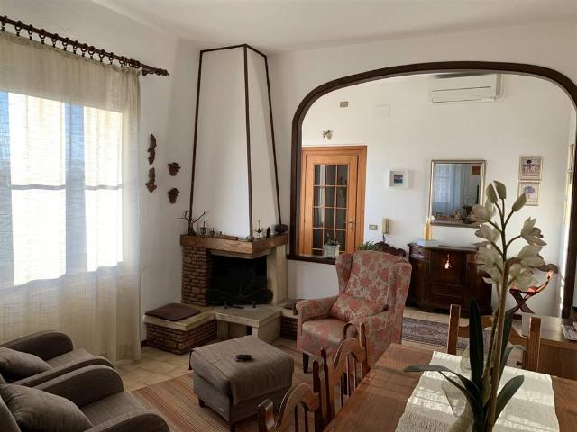 4-room flat in Piazza della Repubblica, Campagnatico - Photo 1