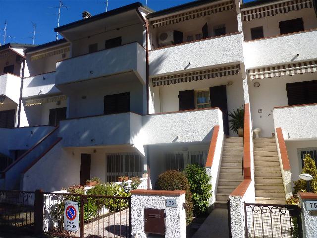 Terraced house in Via Parini, Comacchio - Photo 1