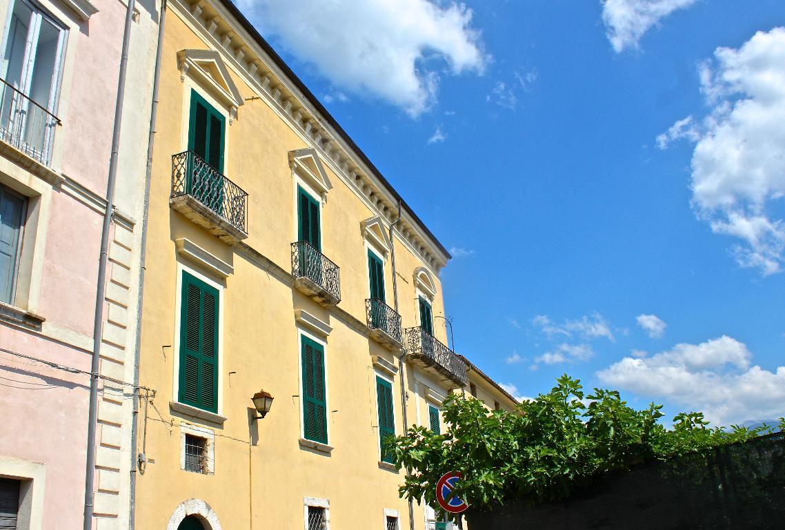 Palazzo in vendita a Sant'Elia Fiumerapido