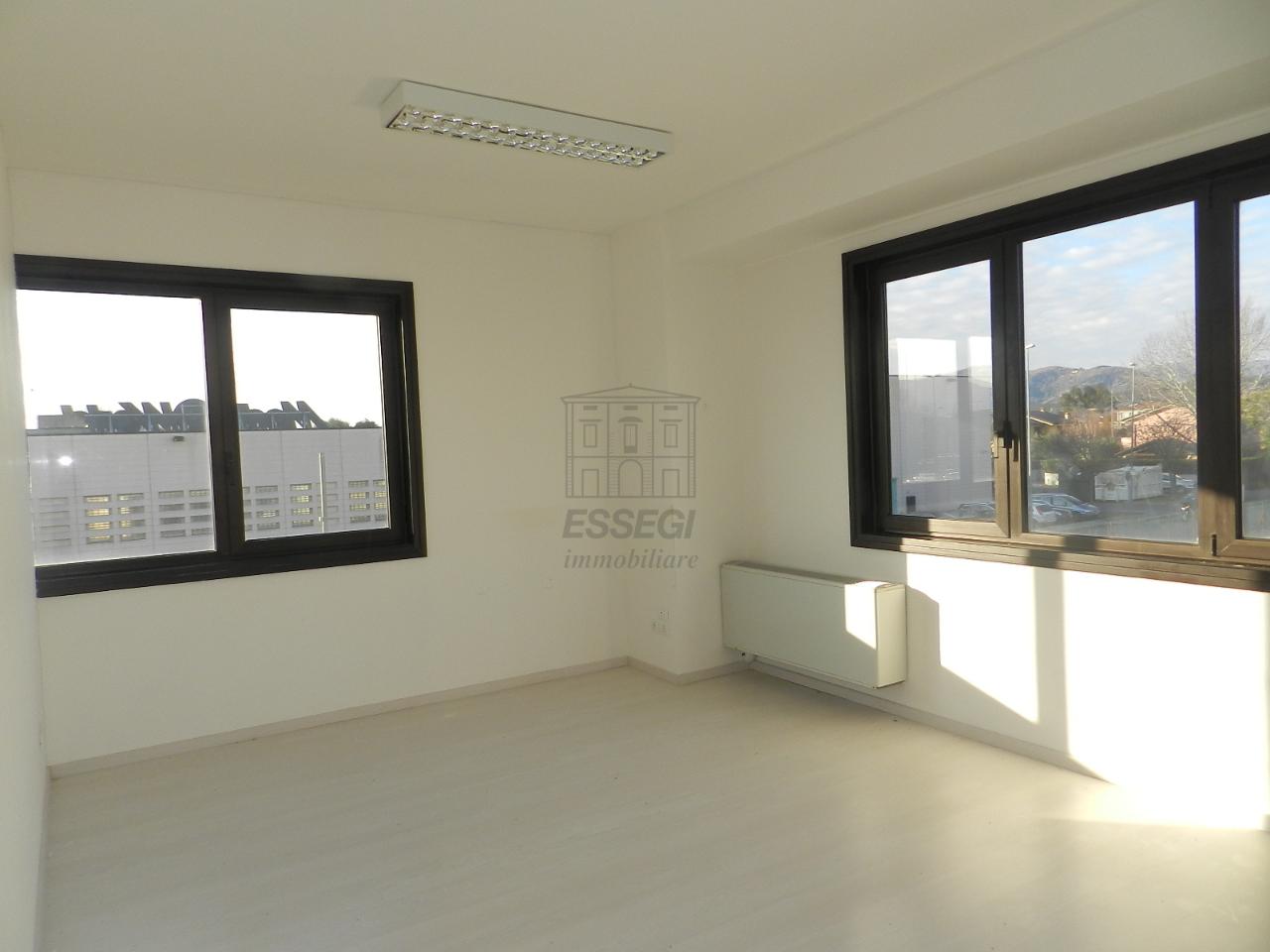 Ufficio in , Lucca, {3} - Foto 2