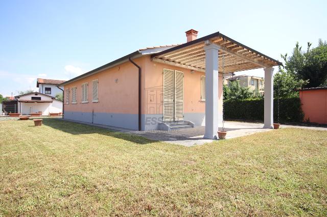 Villa in Via Nottolini 629, Lucca - Foto 1