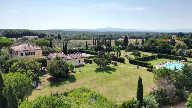 Country house or cottage in Via Gorizia 39, Cecina - Photo 1