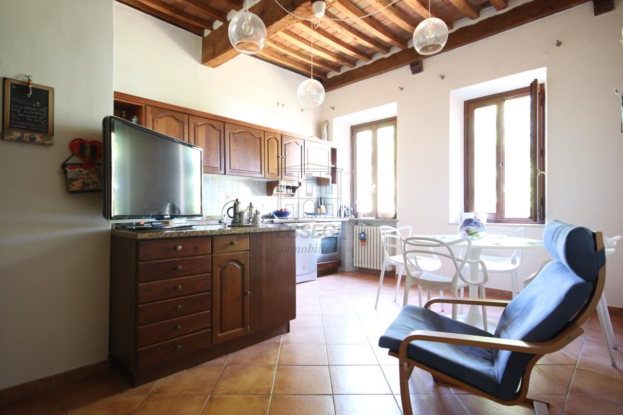 casa indipendente in vendita a Lucca in zona San Cassiano a Vico