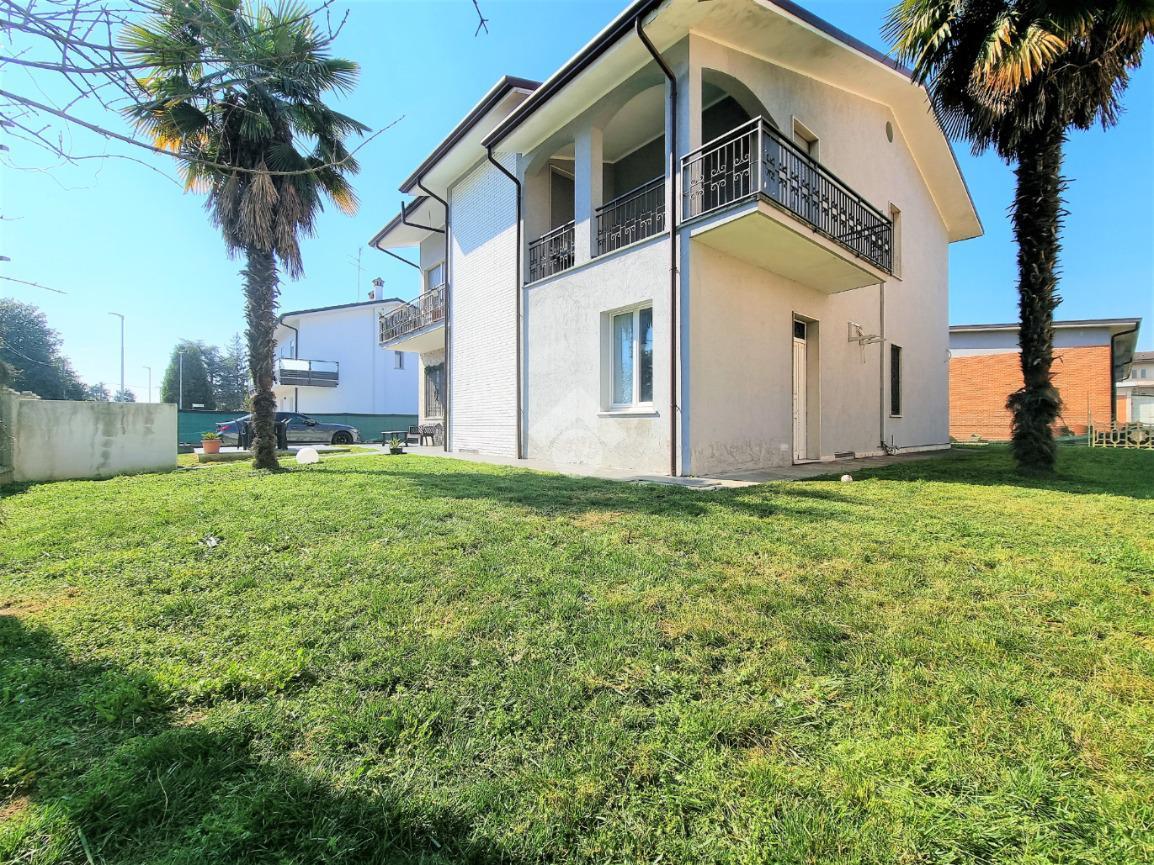 Villa in vendita a Borgo Virgilio