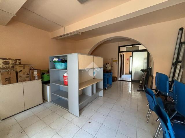 Geschäft in Via del Platano 51, Livorno - Foto 1