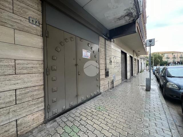 Geschäft in Via Giulio Cesare 17, Melito di Napoli - Foto 1