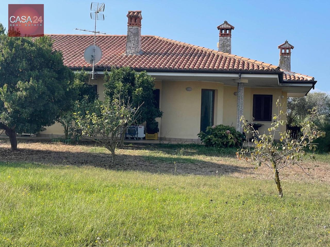 Villa in vendita a Latina