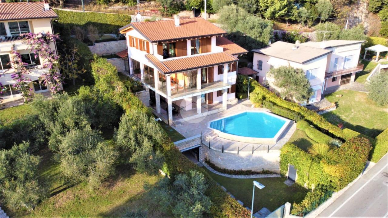 Villa in vendita a Toscolano Maderno