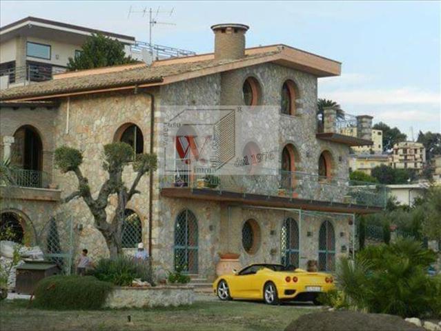 Mansion in Via Campole, Formia - Photo 1