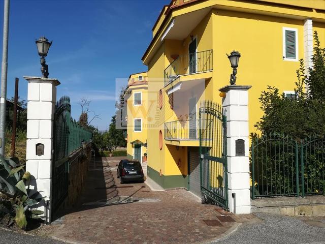 Villa in Via Cupa delle Fescine, Pozzuoli - Foto 1