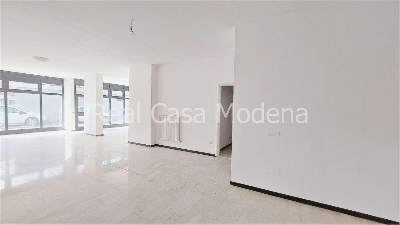 Ufficio in Via Giardini 301, Modena - Foto 1
