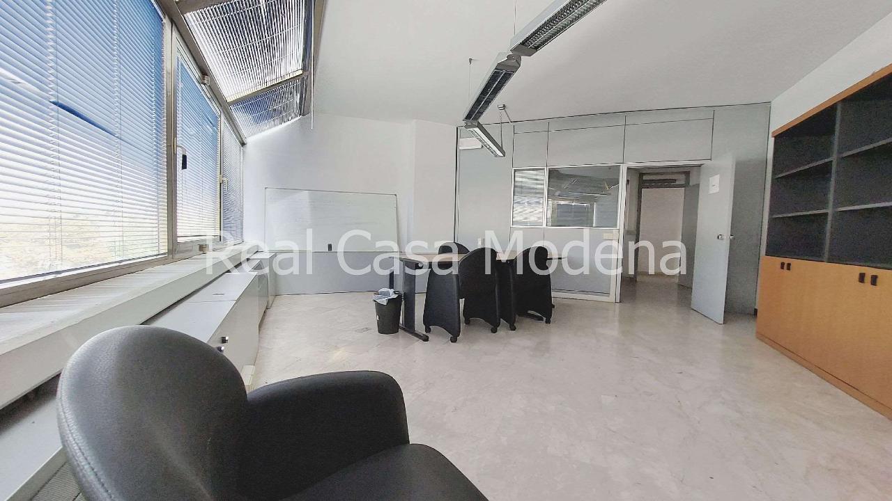 Ufficio in Via Cagliostro, Modena, {3} - Foto 1