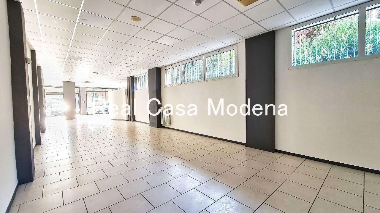 Negozio in , Modena, {3} - Foto 2