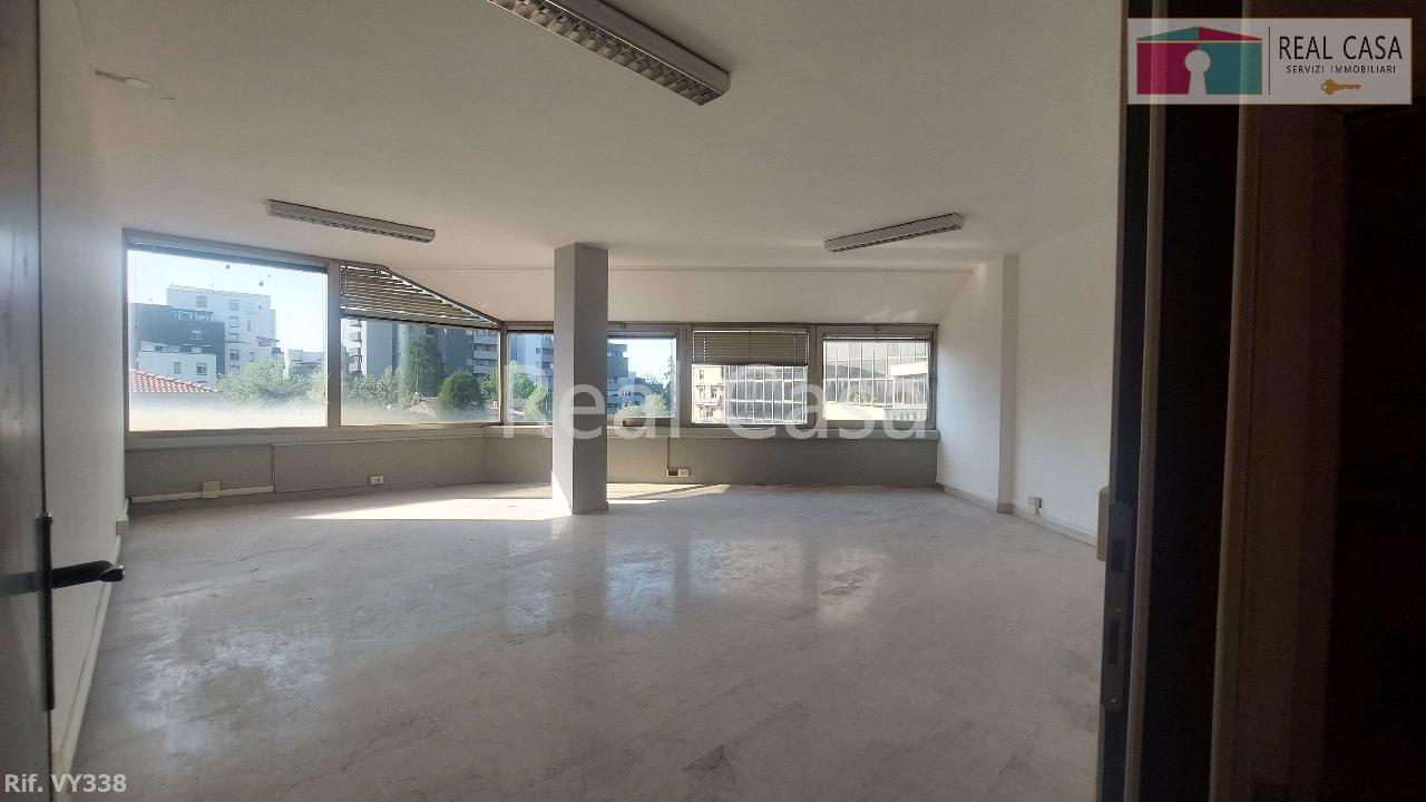 Ufficio in Via Cagliostro, Modena, {3} - Foto 1
