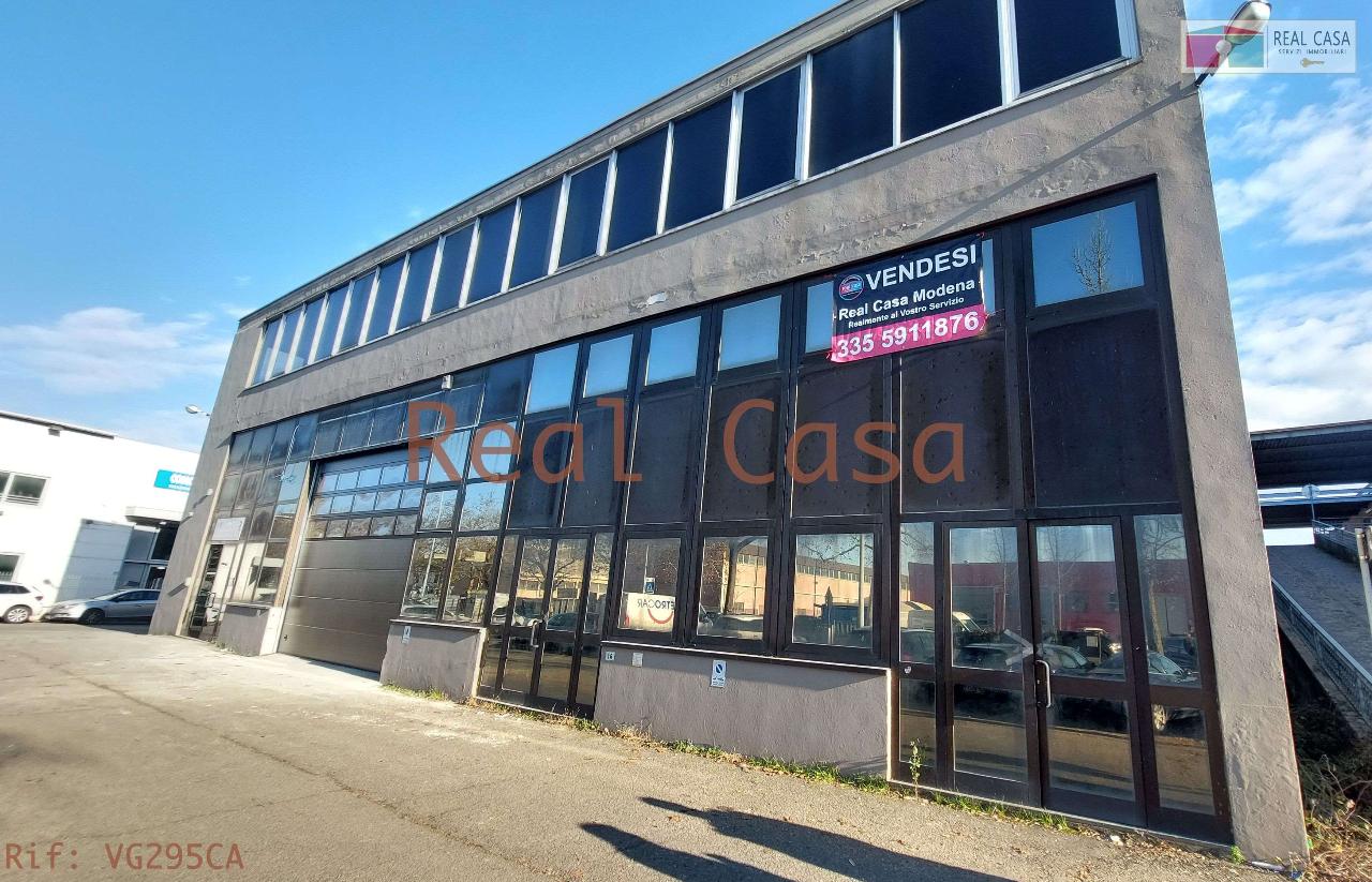 Palazzina commerciale in Viale Caduti sul Lavoro, Modena, {3} - Foto 2