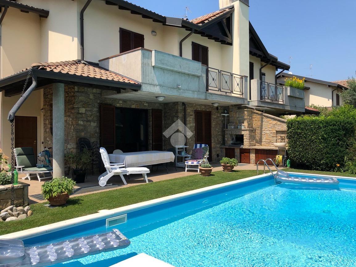 Villa in vendita a Treviolo