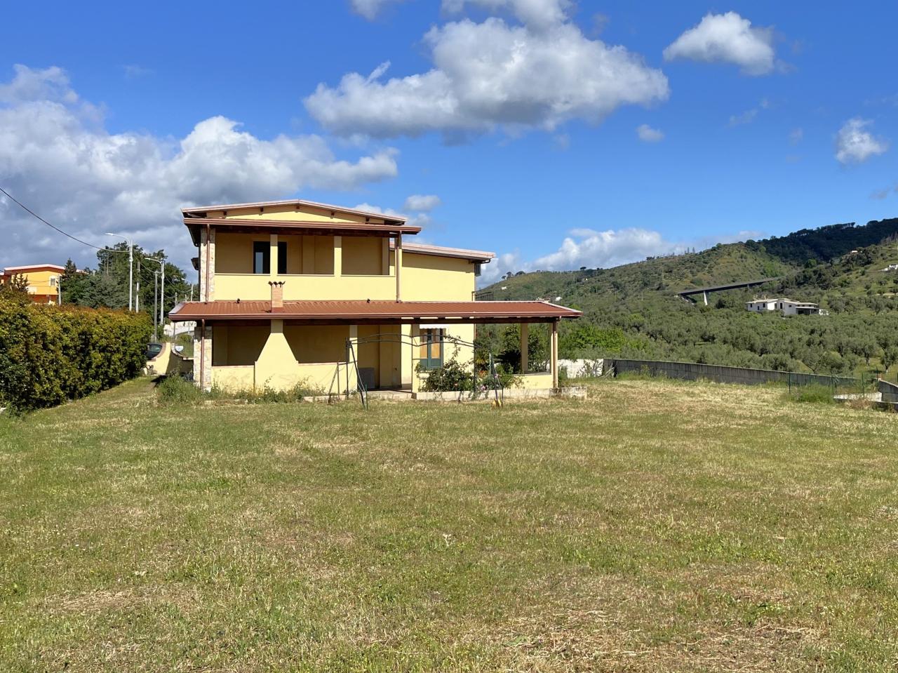 Casa indipendente in vendita a Catanzaro