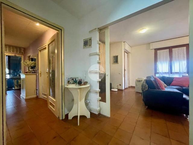 Vierzimmerwohnung in Via Carnia 8, Terni - Foto 1