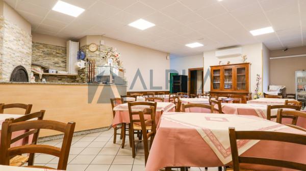 Negozio in Via Ferrante Foschi, Forlì, {3} - Foto 1