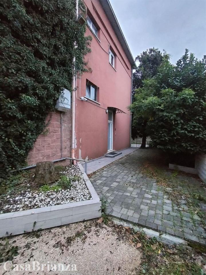 Ufficio in , Vedano Al Lambro, {3} - Foto 1