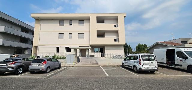 4-room flat in Via Don Davide Pinardin, Castel Mella - Photo 1