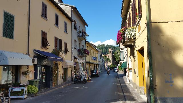 Appartamento in Via Farini , Castelnuovo di Garfagnana - Foto 1