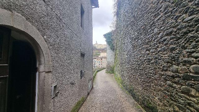 4-room flat in Vicolo al Serchio, Castelnuovo di Garfagnana - Photo 1