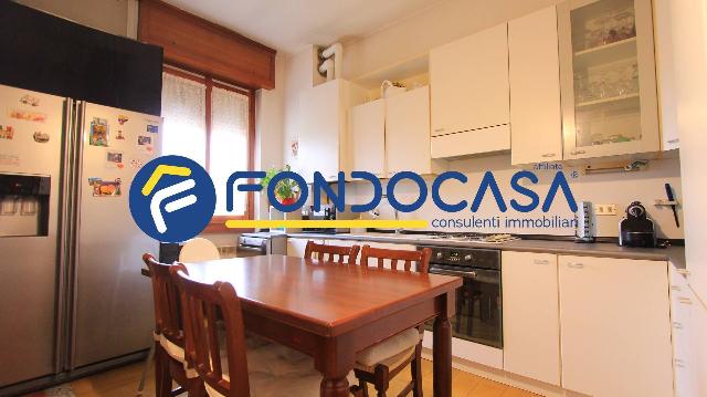 2-room flat in Via Turati 8, Burago di Molgora - Photo 1