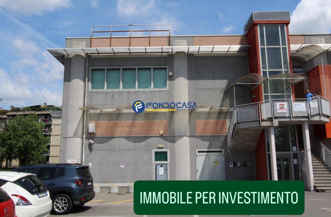 Negozio in Via San Francesco d'Assisi 36, Agrate Brianza, {3} - Foto 1