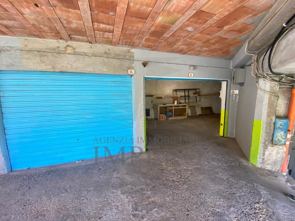 Parcheggio chiuso in Via Anacleto Hughes 11, Ventimiglia, {3} - Foto 2