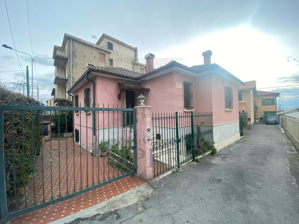 Villa a schiera in affitto a Bordighera