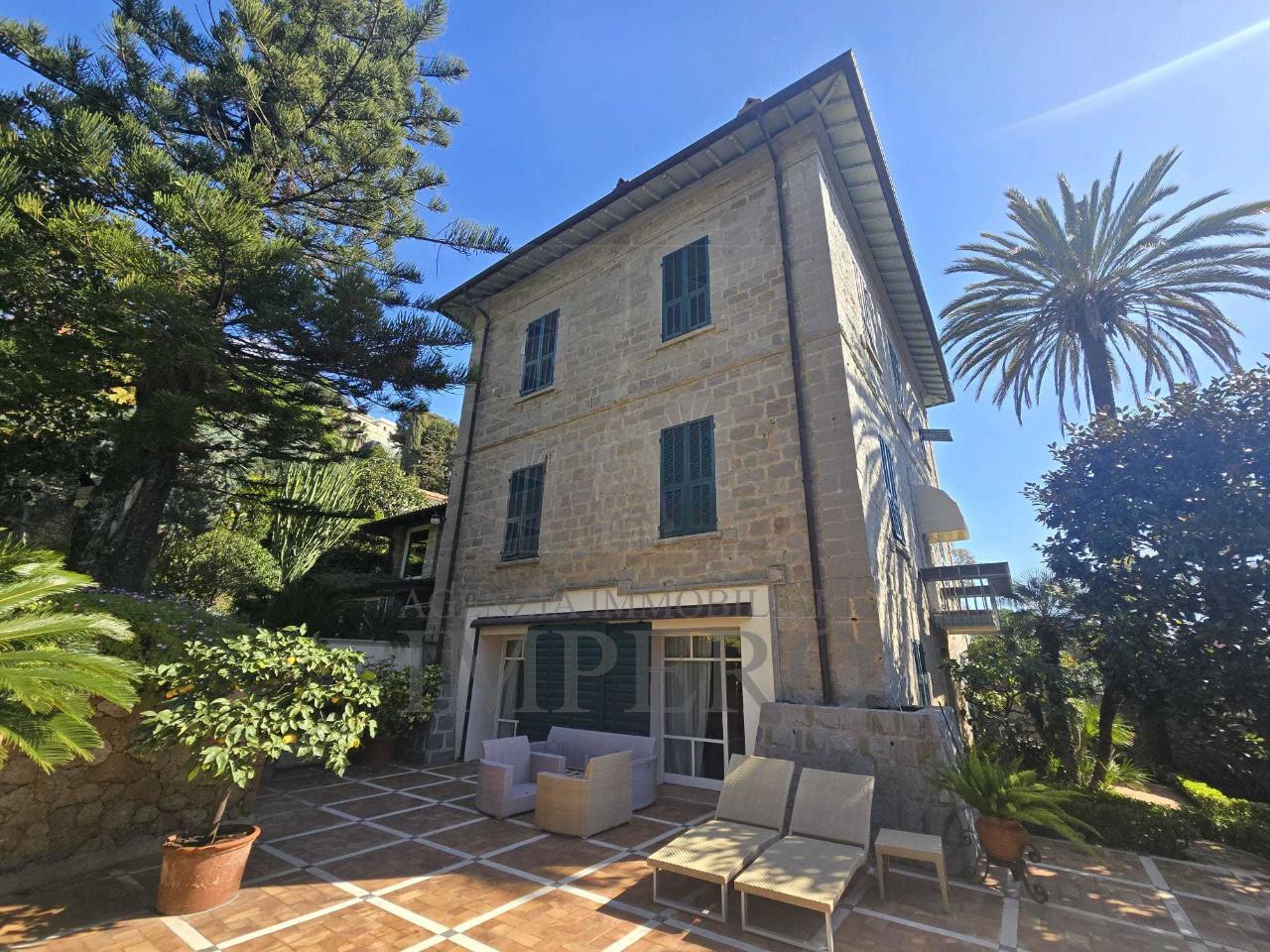 Villa a schiera in vendita a Bordighera