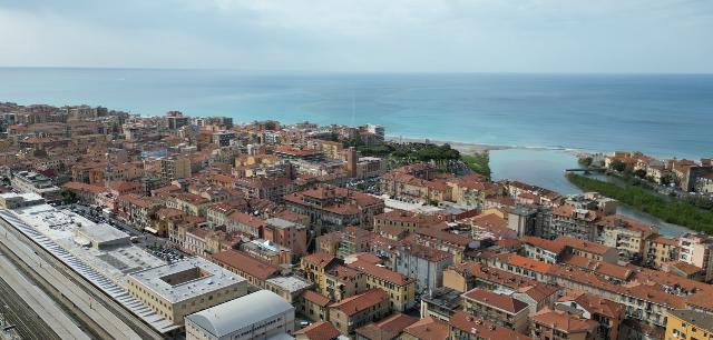 Dreizimmerwohnung in Passaggio Trento Trieste 39, Ventimiglia - Foto 1