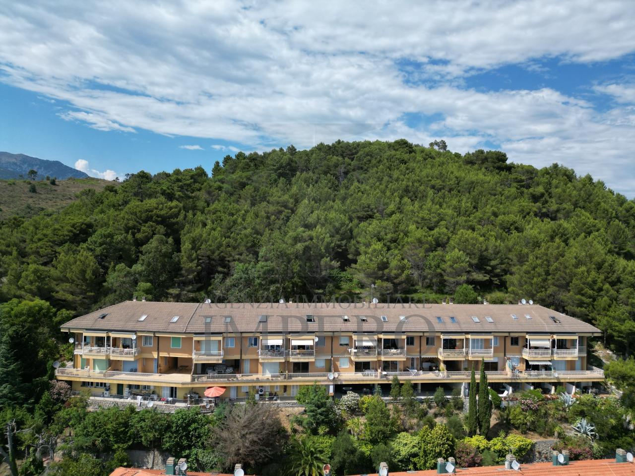 appartamento in vendita a Ventimiglia in zona Mortola Superiore