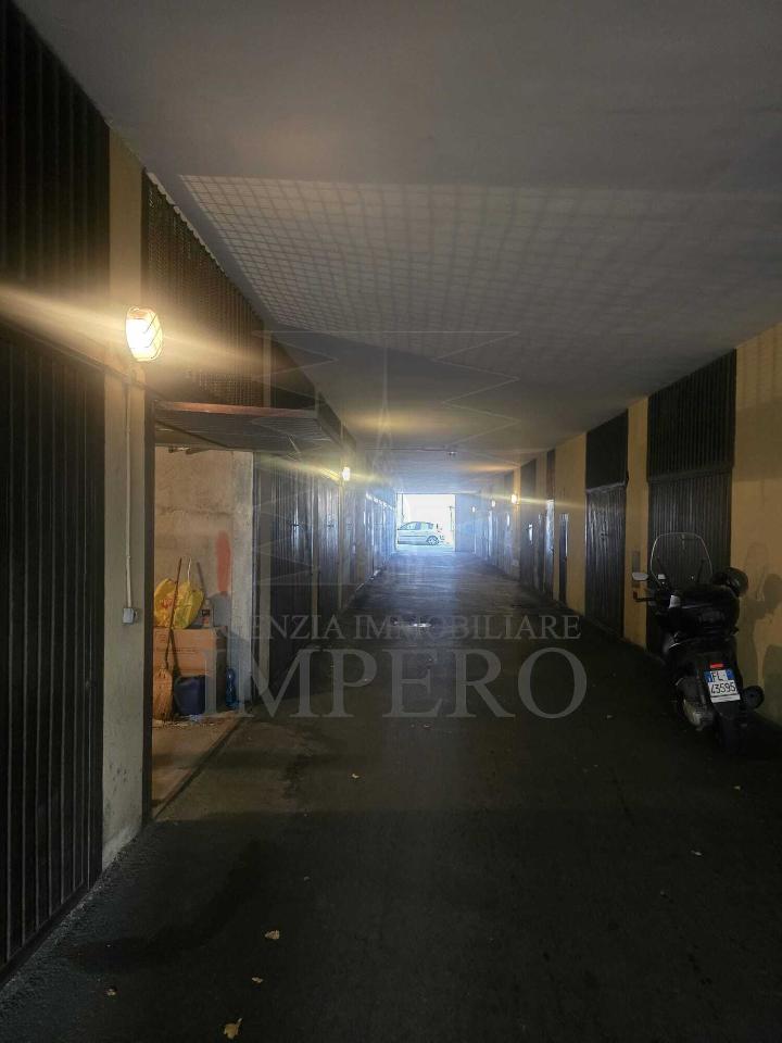 Parcheggio chiuso in Via Porta di Provenza 8, Ventimiglia, {3} - Foto 2
