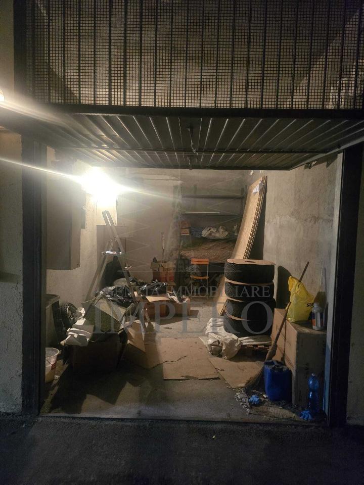 Parcheggio chiuso in Via Porta di Provenza 8, Ventimiglia, {3} - Foto 1