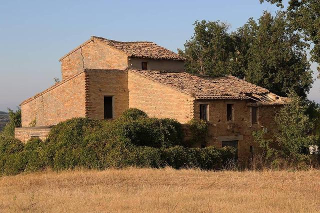 Country house or cottage in Acquaviva, Acquaviva Picena - Photo 1