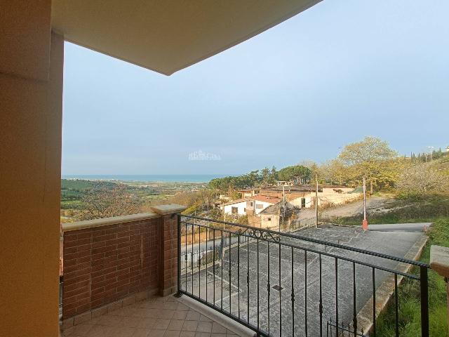 3-room flat in C.da Giardino, Colonnella - Photo 1