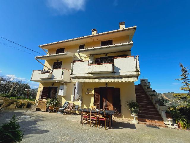 Detached house in {3}, Via Bora di Ragnola 22 - Photo 1