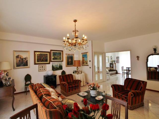 main gallery real estate image