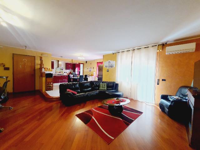 4-room flat in Via Flavio Gioia, Martinsicuro - Photo 1