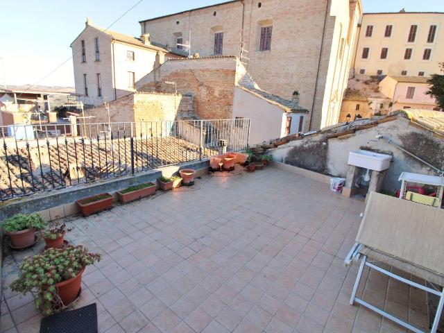 Casa indipendente in Via Mazzini, Monsampolo del Tronto - Foto 1