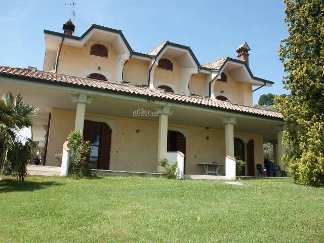 Mansion in {3}, Contrada Montecretaccio - Photo 1