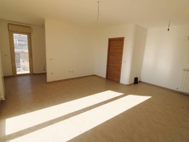 3-room flat in Via dei Colli, Colonnella - Photo 1