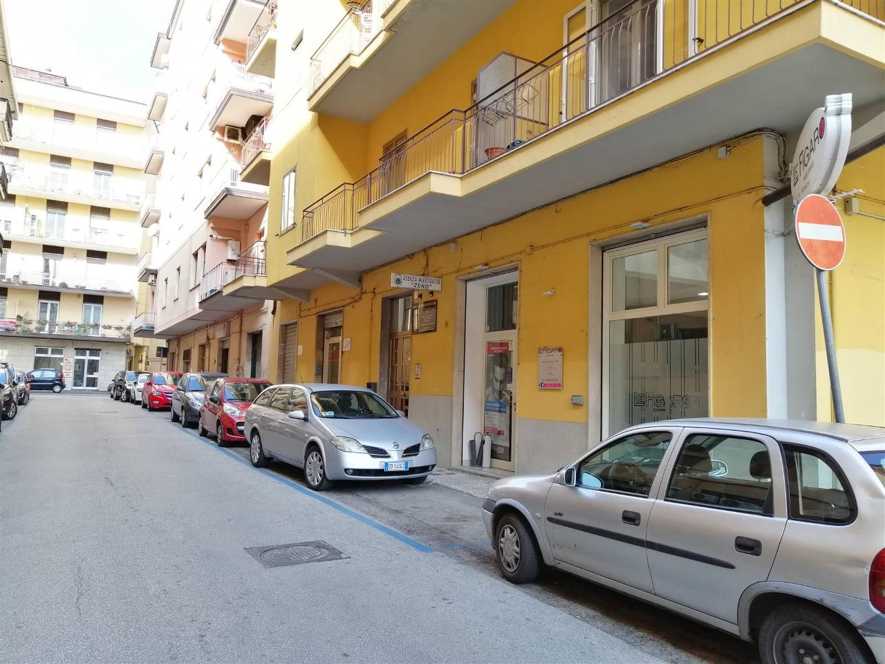 Negozio in Via Campane, Avellino, {3} - Foto 2