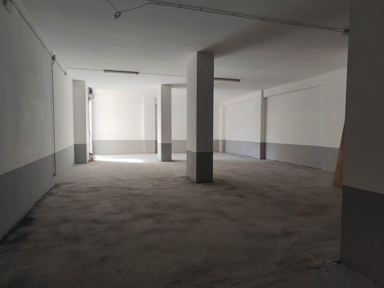 Magazzino in Via Variante, Atripalda, {3} - Foto 1